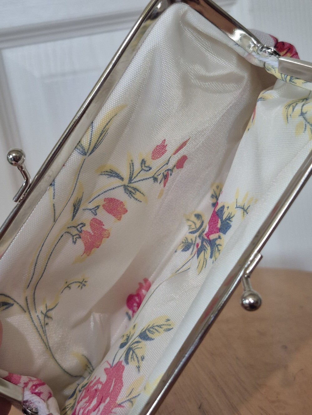 Floral rose coin purse kisslock - Picture 4 of 5